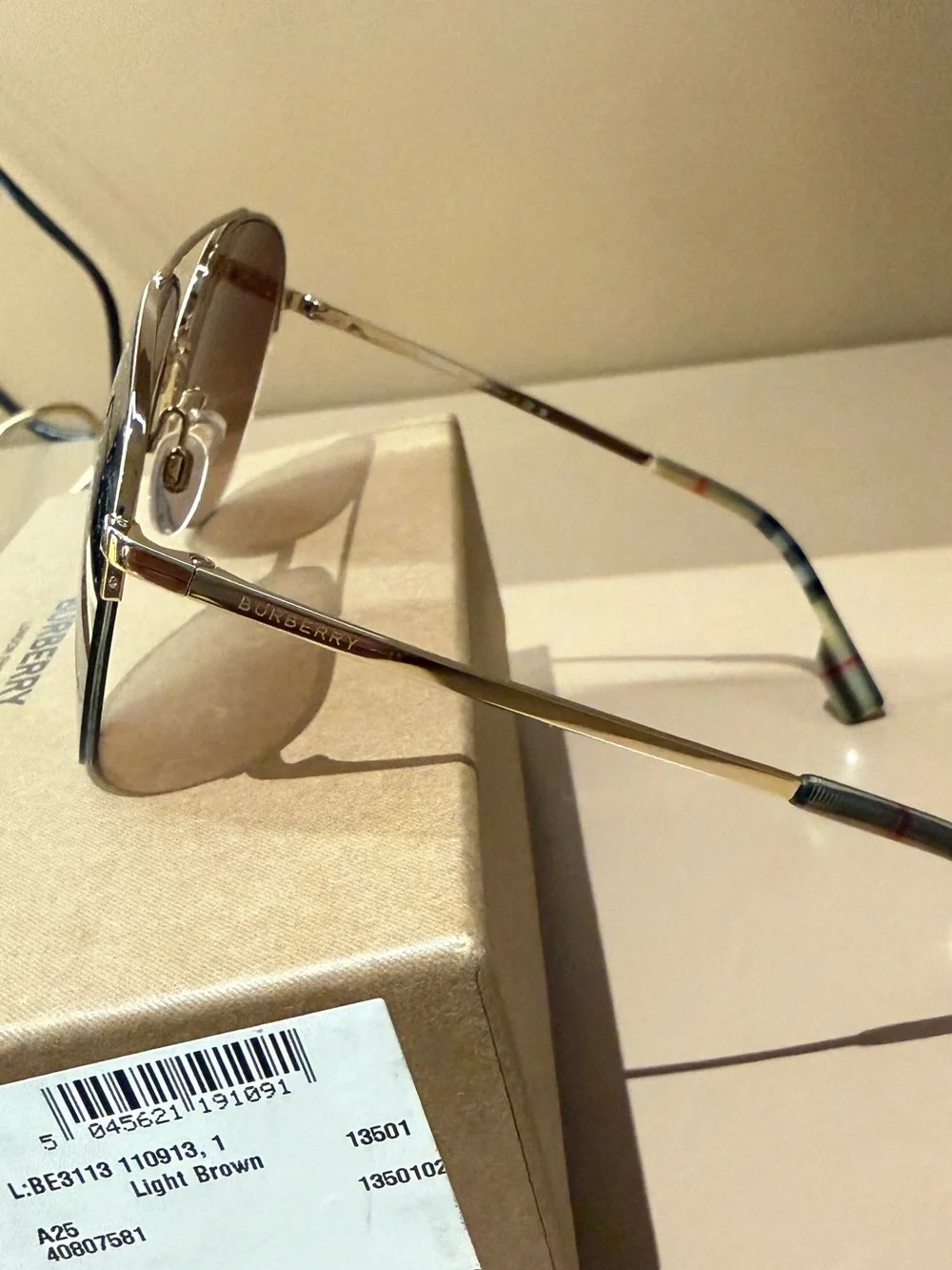 Burberry unisex Aviator Sunglasses with Brown Gradient Lenses